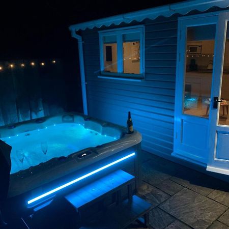 The Summerhouse, Countryside Retreat With Private Hot Tub Bridgnorth Buitenkant foto